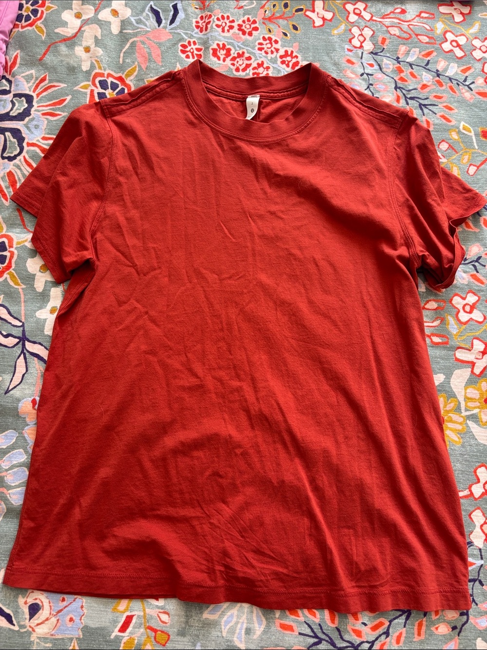lululemon athletica Short Sleeve Tee in Red